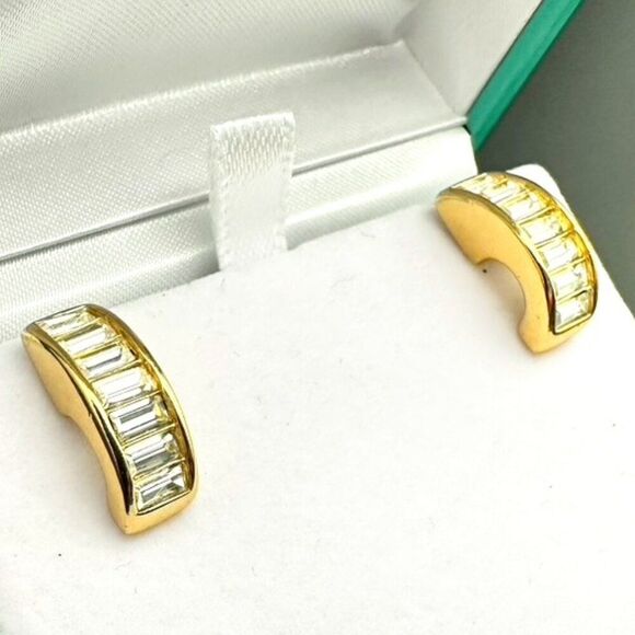 AUTHENTIC Vintage CHRISTIAN DIOR RHINESTONE BAGUETTE GOLD Half Hoop EARRINGS - Picture 1 of 6